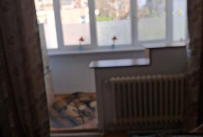 Apartament cu 3 camere decomandat în Central - 4