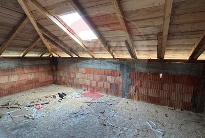 Casă individuală cu 6 camere cu Teren 316 Mp în Central - 13