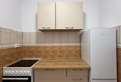 Garsonieră decomandată, mobilată în Astra - 9