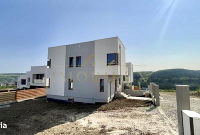 Casă cu 4 camere în Florești