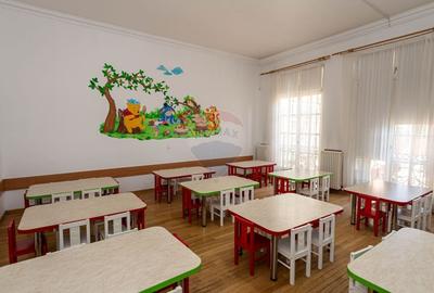 Vila spatioasa de vanzare, ideala pentru investitie - 8