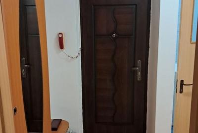 Garsonieră decomandată în Runcu - 6