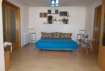 Ideal afacere sau de locuit . 2 centarale gaze ,zona Kaufland ,Icil Deschidere 27m 7m ,5 camere - 3