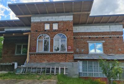 Casă cu 3 camere în Bughea de Sus - 6