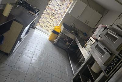 Spațiu comercial, de 280 mp, în Central - 2