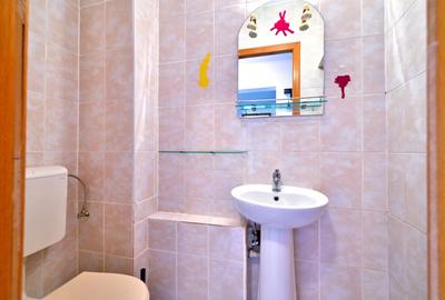 Apartament cu 3 camere semidecomandat în 1 Mai - 11