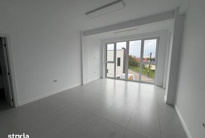 Spațiu comercial, de 30 mp, în Central - 3