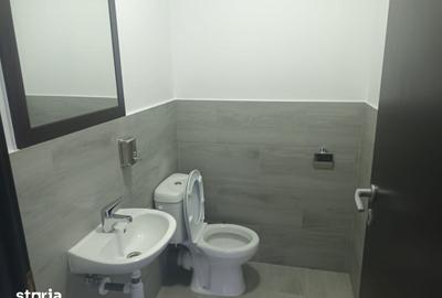 Apartament cu 3 camere semidecomandat în Nicolina