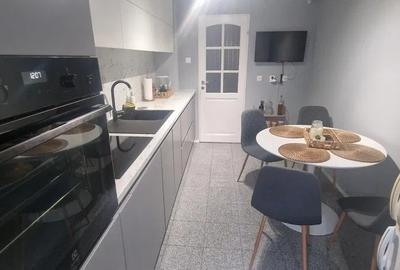 Aprtament La Cheie - 3 Camere Decomandate - Etajul I - 5