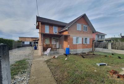 Casă cu 4 camere cu Teren 1500 Mp în Central - 14