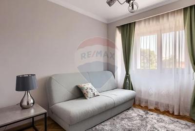 Apartament cu 3 camere decomandat în Intim - 8