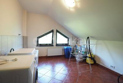 Vila cu 6 camere | gradina atent amenajata | garaj - 11