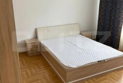 Apartament cu 3 camere decomandat în Central - 4