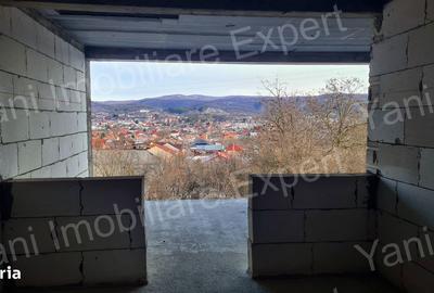 Casă cu 4 camere cu Teren 723 Mp în Central - 3