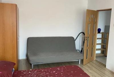 Apartament cu 2 camere decomandat, mobilat în Titan
