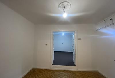 Casa de vanzare, trei camere, Vatra Luminoasa, 215,000 - 2