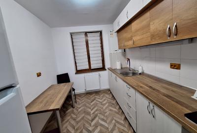 Inchiriez apartament 2 camere - 3