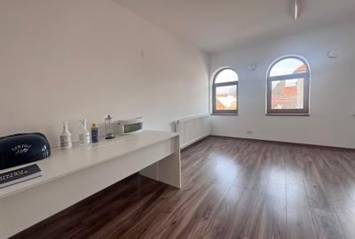 Casa/ Spatiu de Inchiriat - 8