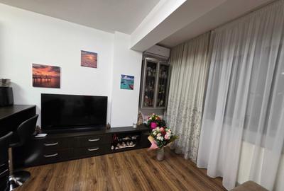 Apartament cu 2 camere decomandat, mobilat în Energia