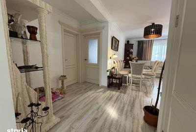 Casă cu 6 camere cu Teren 450 Mp în Central