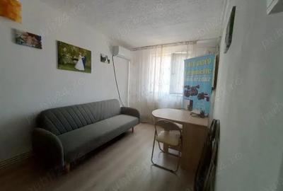 Garsonieră decomandată în Războieni - 4