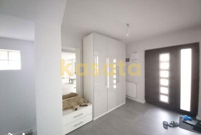 Casă cu 5 camere cu Teren 500 Mp în Prelungirea Ghencea - 18