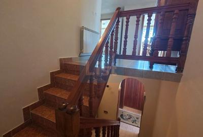 Casă cu 6 camere cu Teren 750 Mp în Schela Cladovei - 11