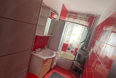 Apartament cu 3 camere semidecomandat, mobilat în Girocului - 1