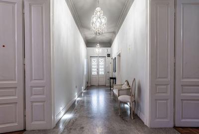 Apartament spatios cu 3 camere de LUX pe Metianu Comision 0 - 11