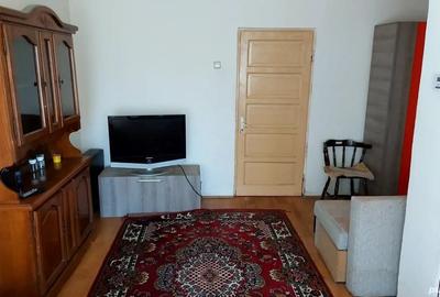 Garsonieră decomandată în Central - 1