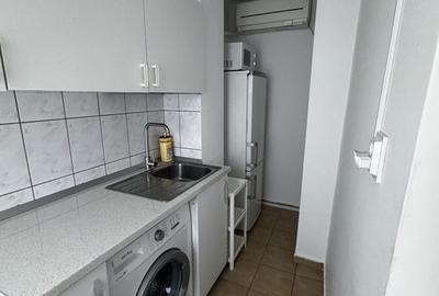 Garsoniera de inchiriat  B-dul C-tin Brancoveanu Garsoniera de inchiriat  B-dul C-tin Brancoveanu - 3