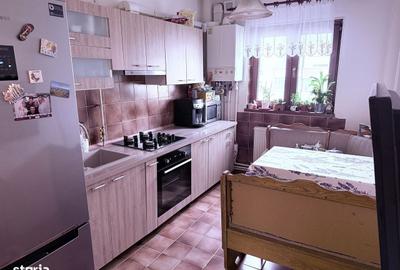 Apartament cu 3 camere decomandat în Crângași - 13