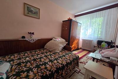 Apartament cu 3 camere semidecomandat în Podu Roș - 7