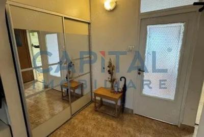 Apartament cu 3 camere decomandat în Între Lacuri - 1