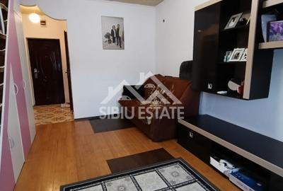 Apartament la mansarda ,3 camere, mobilat si utilat zona Ipas - 2