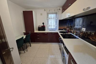 Apartament cu 3 camere semidecomandat în Liteni - 6