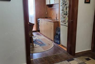 Proprietar vand apartament, 3 camere decomandate,72 mp utili, Str.Nordului Bacau - 4