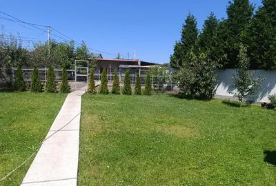 Casă cu 4 camere în Târgu Neamț - 1