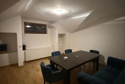 Str Armeneasca apartament deosebit - 1