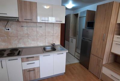 Garsonieră decomandată în Vitan - 8