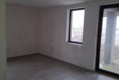 Casă cu 4 camere în Central - 14