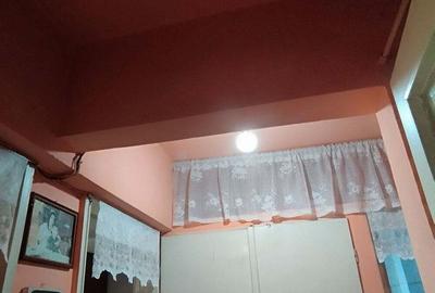 Apartament cu 3 camere semidecomandat în Lupeni - 5