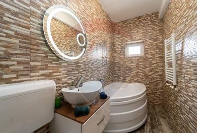 Apartament 3 camere de vanzare zona Garii - 12