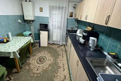 Apartament cu 3 camere decomandat în Central - 1