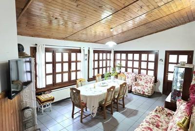 Casă cu 5 camere cu Teren 816 Mp în Central - 1