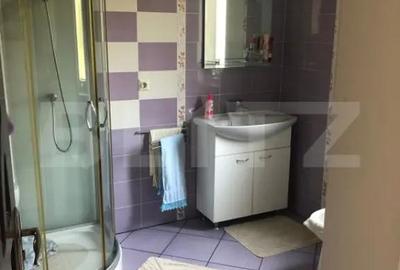 Casă cu 5 camere cu Teren 510 Mp în Central