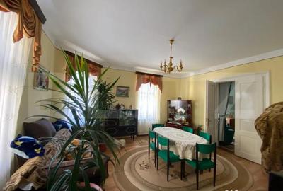 Casă cu 4 camere cu Teren 627 Mp în Central - 12