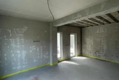 Apartament cu 2 camere semidecomandat în Central - 2