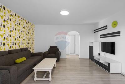 Apartament cu 3 camere de inchiriat in zona Micalaca - 2