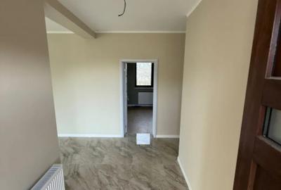 Casă cu 4 camere cu Teren 480 Mp în Săsar - 1